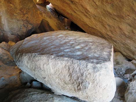 Keyhole Canyon